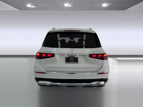 New 2026 Mercedes-Benz Maybach GLS 600 4MATIC image 9