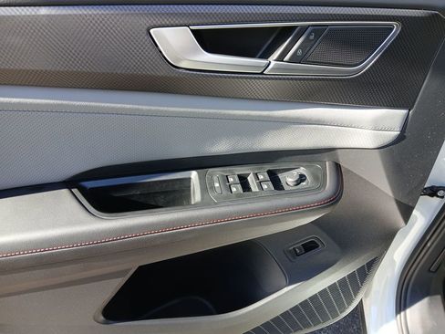 New 2026 Volkswagen Atlas Peak Edition image 11