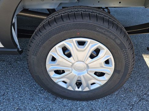 New 2026 Ford Transit 250 Low Roof RWD image 5