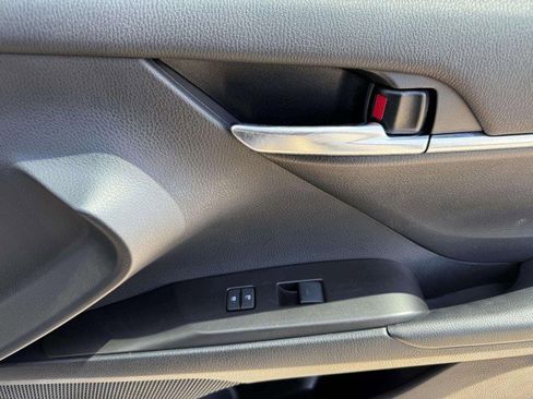 Used 2024 Toyota Camry SE image 46