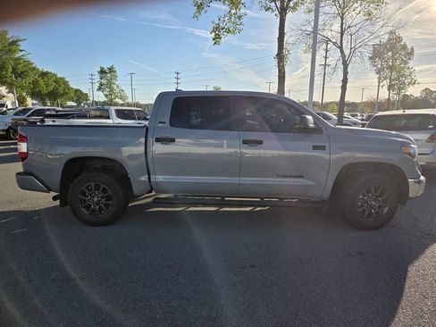 Used 2021 Toyota Tundra SR5 w/ Trail Edition image 4