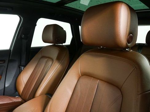 Used 2020 Audi Q5 2.0T Premium w/ Convenience Package image 5