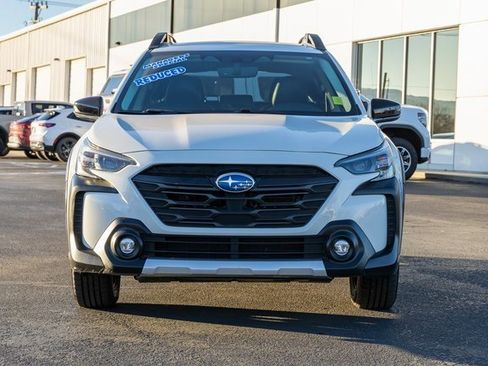 Used 2023 Subaru Outback Limited image 2