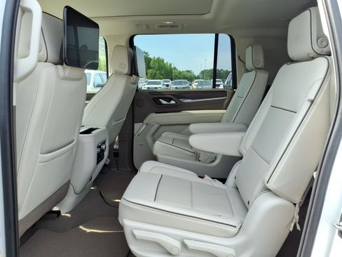 Used 2021 GMC Yukon XL Denali w/ Denali Ultimate Package AWD/4WD image 22