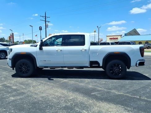 New 2026 GMC Sierra 2500 AT4 w/ AT4 Premium Plus Package AWD/4WD image 8