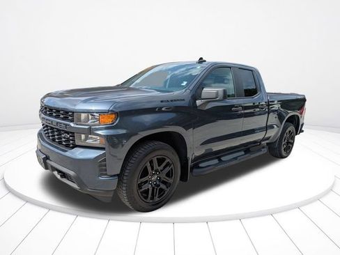 Used 2022 Chevrolet Silverado 1500 Custom w/ LPO, Blackout Package AWD/4WD image 8