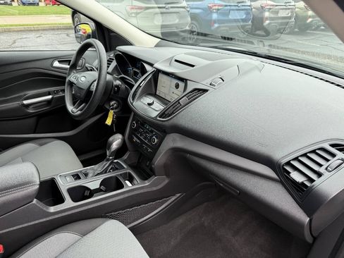 Used 2018 Ford Escape SE w/ SE Sync 3 Package FWD image 23
