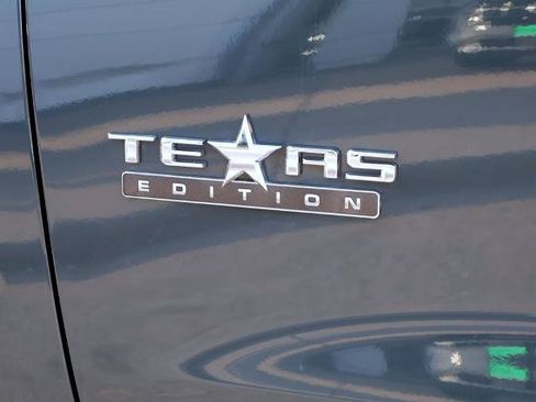 Used 2025 Chevrolet Silverado 1500 LTZ AWD/4WD image 3