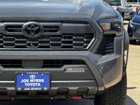 New 2026 Toyota Tacoma TRD Off-Road AWD/4WD image 4