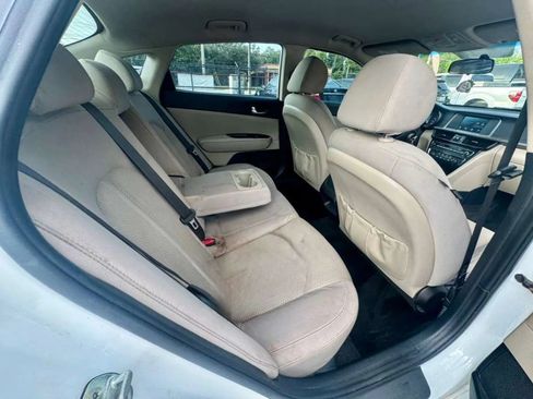Used 2018 Kia Optima LX w/ 17" Alloy Wheels Package FWD image 17