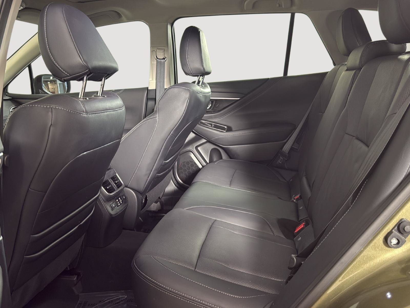 Certified 2025 Subaru Outback Limited AWD/4WD image 16
