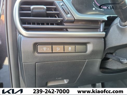Certified 2025 Kia Telluride LX FWD image 22