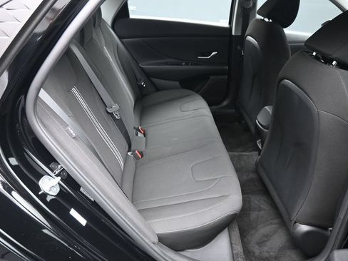Certified 2024 Hyundai Elantra SEL FWD image 23