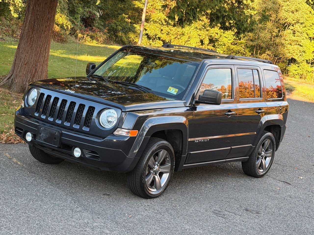 Used 2015 Jeep Patriot High Altitude AWD/4WD image 23
