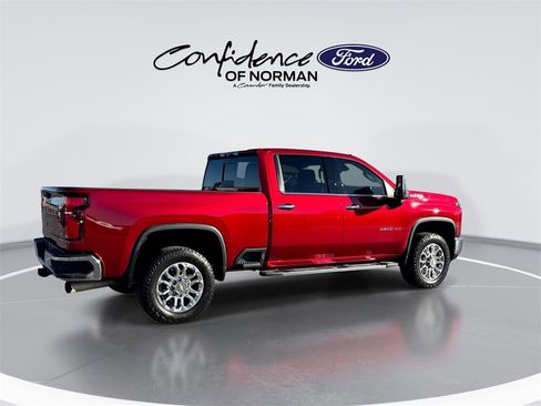 Used 2024 Chevrolet Silverado 3500 LTZ w/ LTZ Premium Package image 9