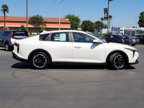 Certified 2025 Kia K4 EX FWD image 5