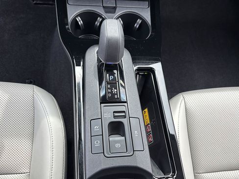 Used 2025 Toyota Prius XLE AWD/4WD image 33