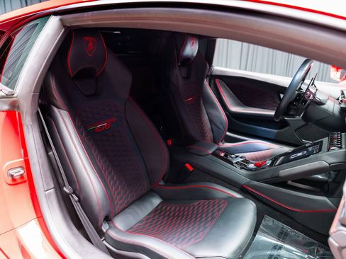 Used 2023 Lamborghini Huracan EVO AWD/4WD image 65