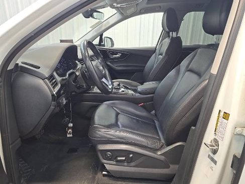 Used 2019 Audi Q7 3.0T Premium Plus AWD/4WD image 4