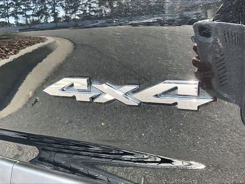 Used 2024 RAM 1500 Laramie image 9