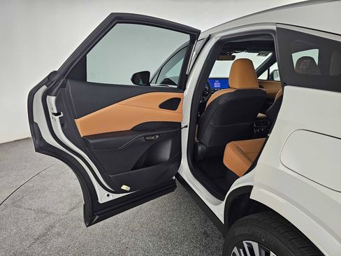 Certified 2025 Lexus RX 350 Premium Plus image 15