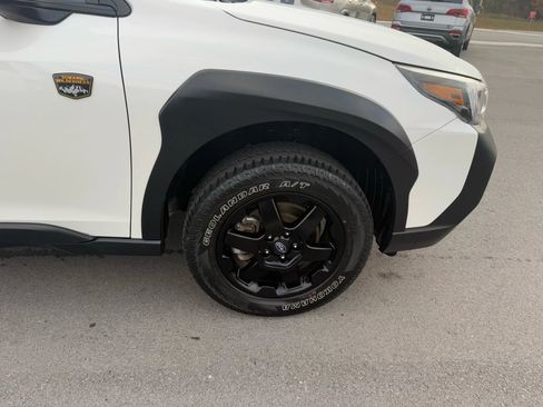 Used 2022 Subaru Outback Wilderness image 19