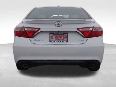 Used 2017 Toyota Camry XSE image 4