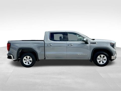 Used 2024 GMC Sierra 1500 SLE RWD image 4