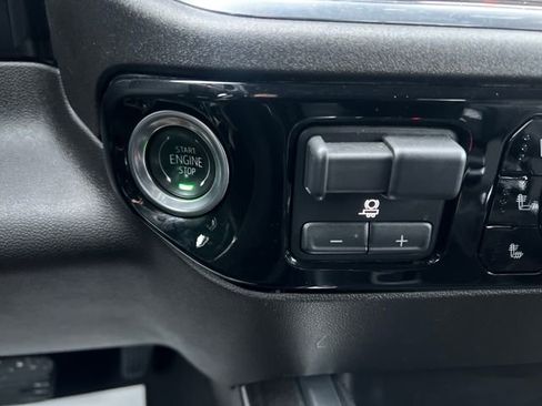 Certified 2025 Chevrolet Silverado 1500 LTZ w/ Technology Package image 29