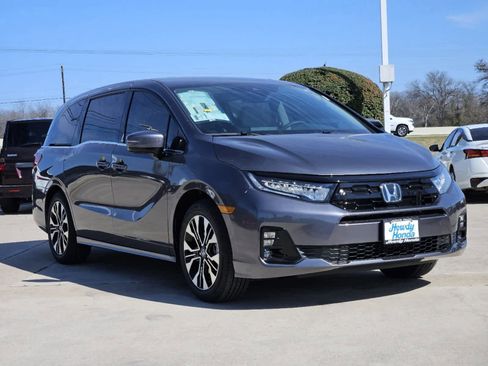 New 2026 Honda Odyssey Elite image 3