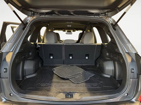 Certified 2025 Subaru Forester Base image 16