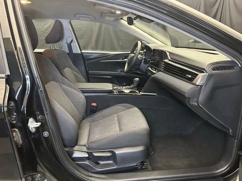 Used 2025 Toyota Camry LE FWD image 15