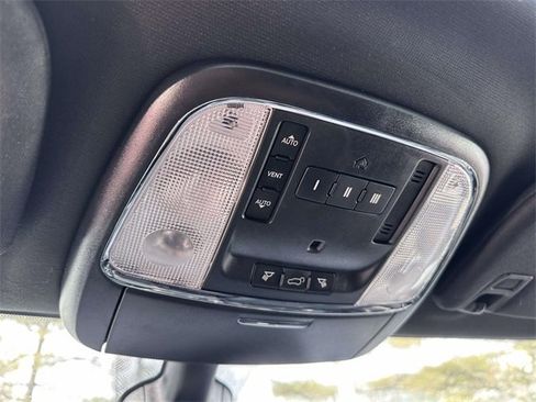 Certified 2018 Dodge Durango GT w/ Premium Group image 33