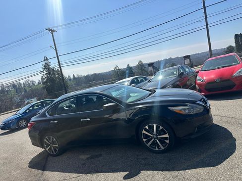 Used 2016 Nissan Altima 2.5 SR image 6