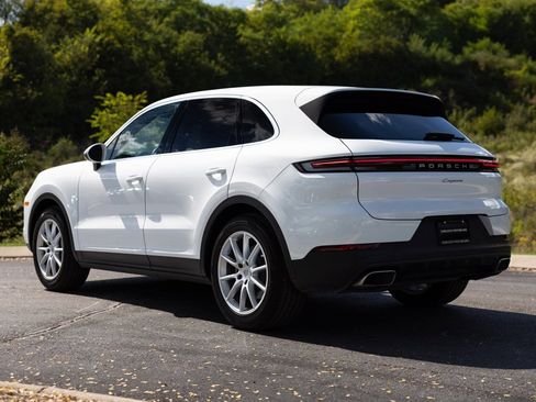 Used 2024 Porsche Cayenne image 6