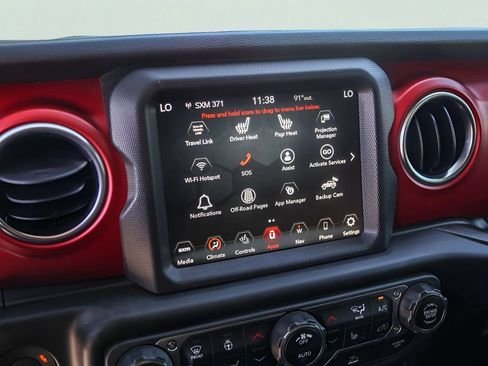 Used 2023 Jeep Wrangler Unlimited Rubicon w/ Cold Weather Group AWD/4WD image 17