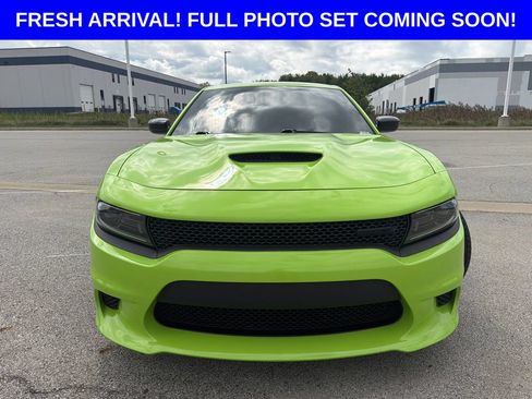 Used 2023 Dodge Charger R/T w/ Performance Handling Group RWD image 9