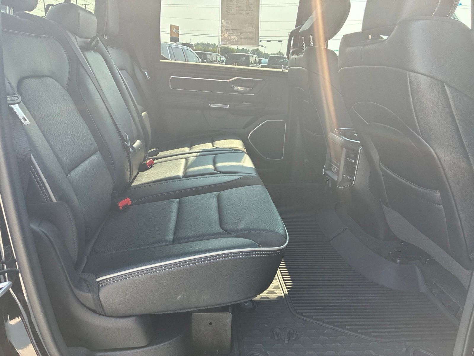 Used 2023 RAM 1500 Laramie AWD/4WD image 22