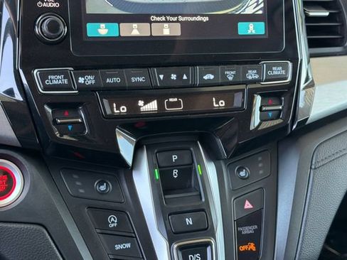 Certified 2024 Honda Odyssey EX-L image 26