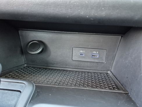 Certified 2025 Nissan Pathfinder S FWD image 28