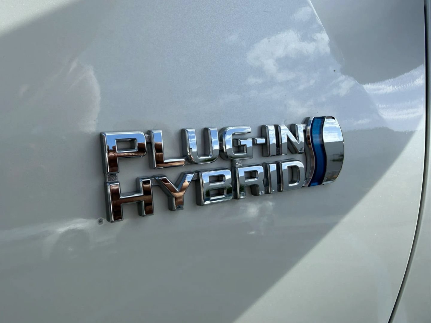Used 2020 Toyota Prius Prime XLE FWD image 9