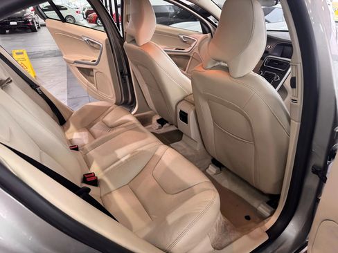 Used 2015 Volvo S60 T5 Premier image 15
