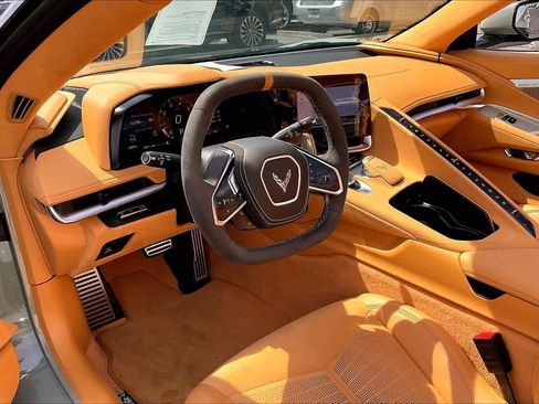 Used 2024 Chevrolet Corvette Stingray Premium Conv w/ Z51 Performance Package image 15