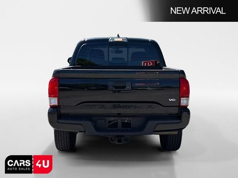 Used 2017 Toyota Tacoma TRD Sport w/ Tow Package AWD/4WD image 6