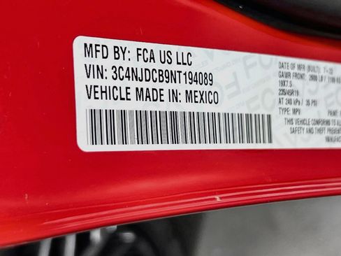 Used 2022 Jeep Compass Limited image 29