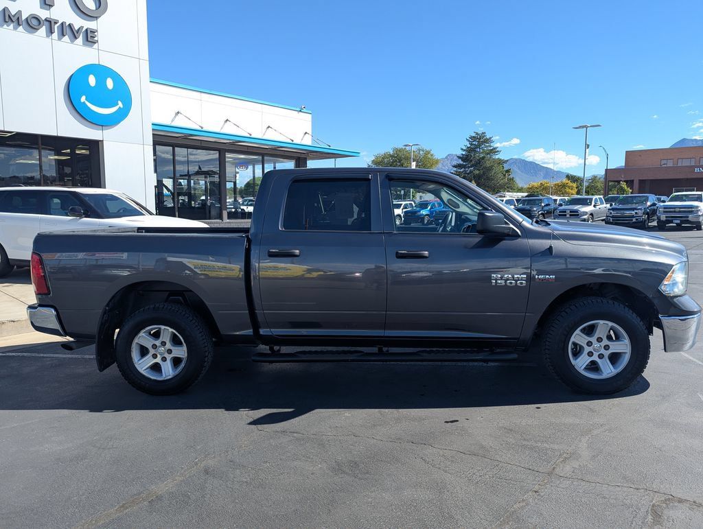 Used 2018 RAM 1500 ST w/ SXT Appearance Group AWD/4WD image 2