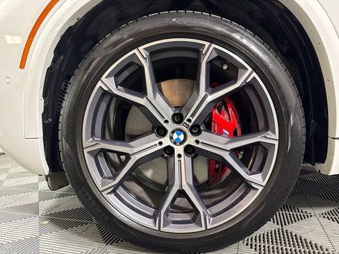 Certified 2024 BMW X5 sDrive40i w/ M Sport Package RWD image 8