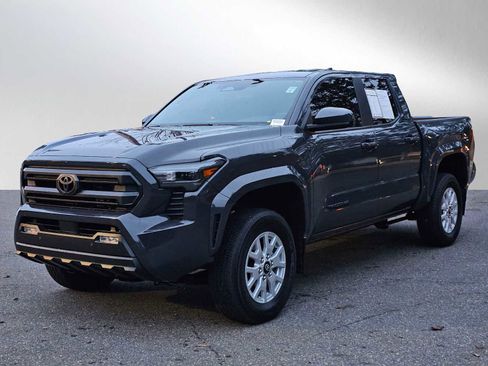 Used 2024 Toyota Tacoma SR5 image 7