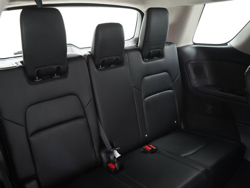 Used 2024 Nissan Pathfinder Platinum AWD/4WD image 15