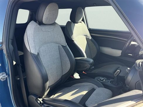 Used 2022 MINI Cooper SE image 8